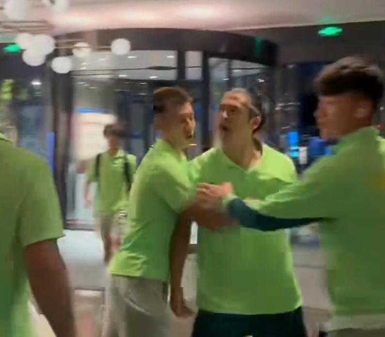 我们的目标, 行为不冷静, 其中队长王 我们的目标, 行为不冷静, 其中队长王