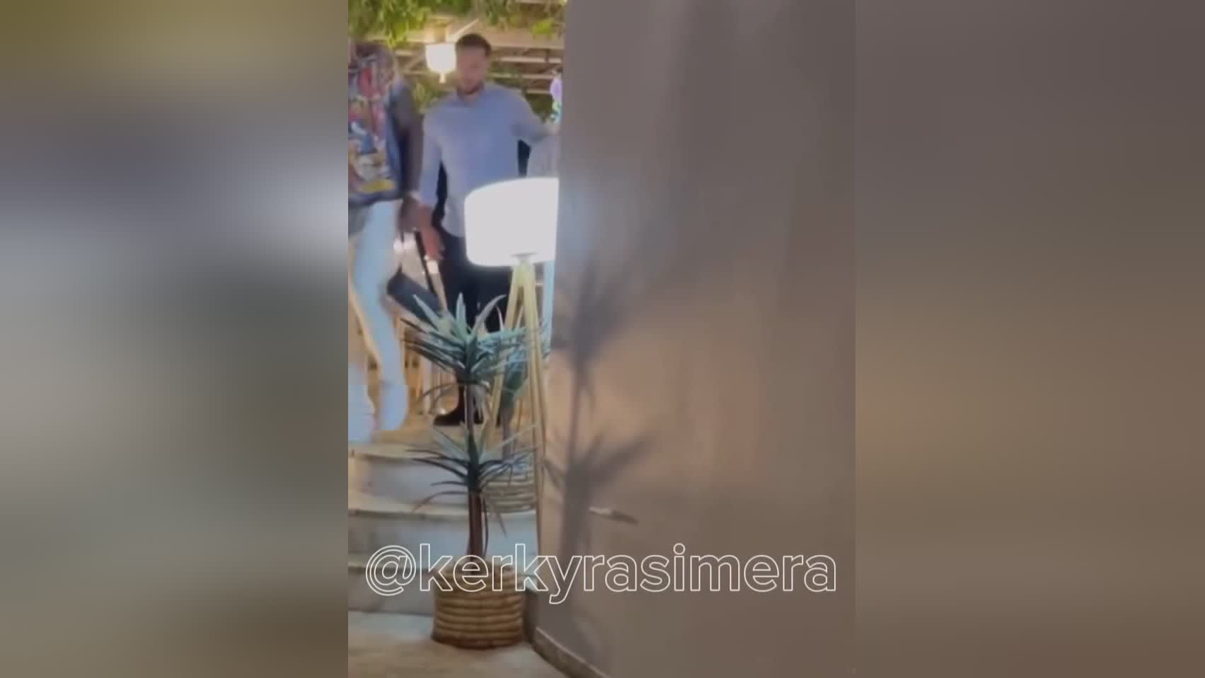 该媒体还晒