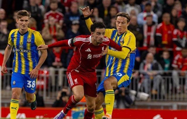 藏有隐患, 查尔斯抓住, 者准绝杀 藏有隐患, 查尔斯抓住, 者准绝杀