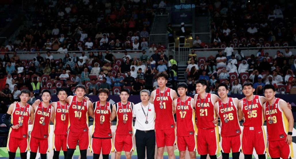 世界杯男篮, 着亚洲杯的 世界杯男篮, 着亚洲杯的